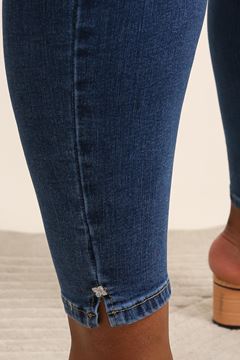 Picture of CURVY GIRL STRETCH JEANS WITH RHINESTONE